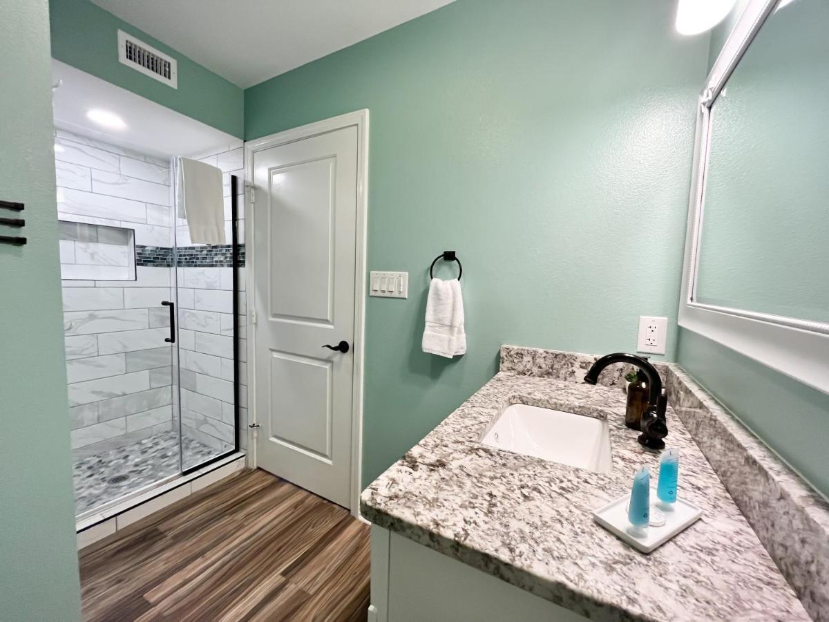 Rockport Waterfront Condo With A View Exterior foto