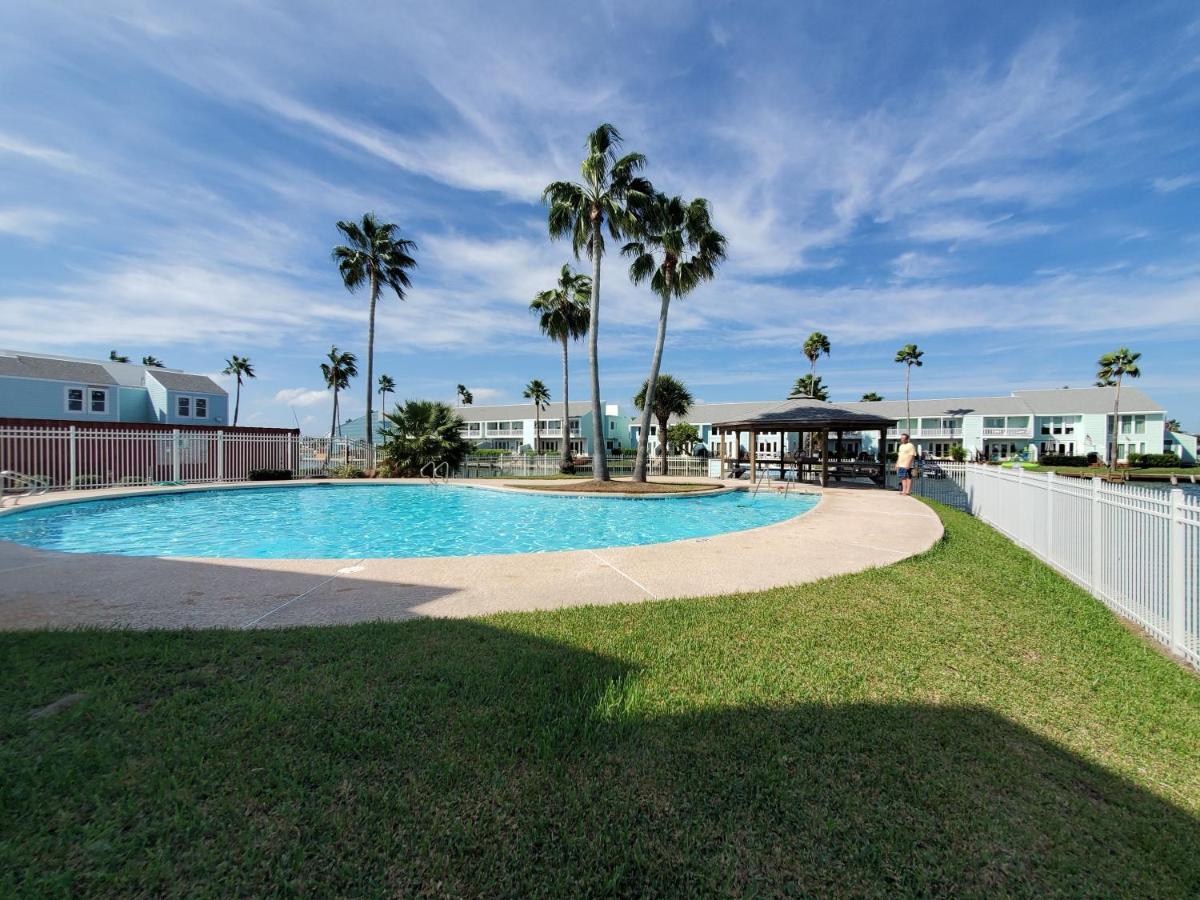 Rockport Waterfront Condo With A View Exterior foto
